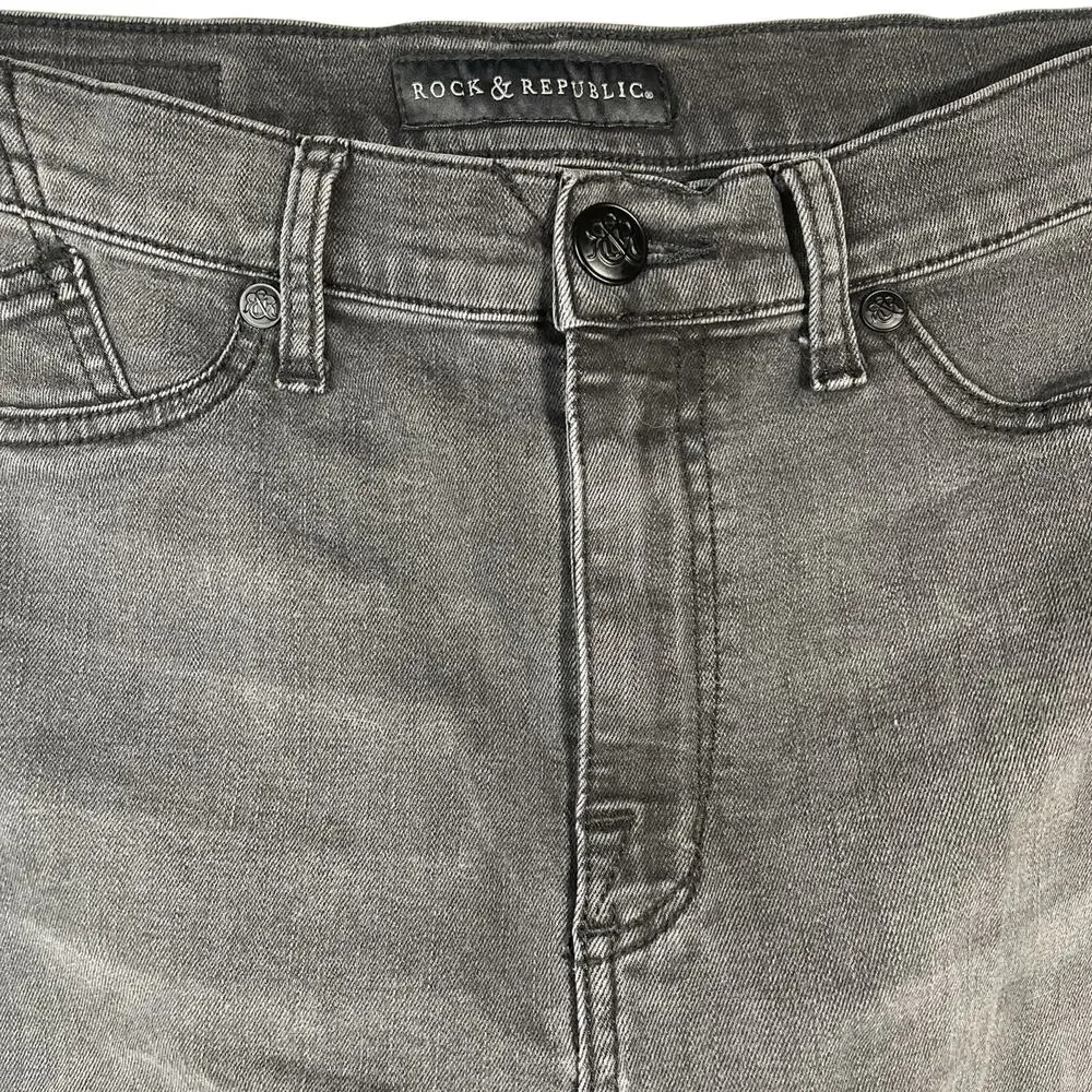 Rock & Republic Jeans Women's 10 R, Denim Dark Wash Slimming High Roller Legging